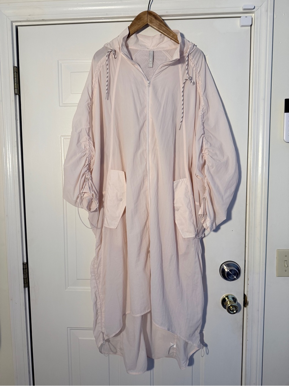 Athleta Canopy Parachute Long Jacket-Windbreaker, hooded. Light Blush. Sz 2x